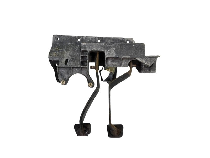 98 - 03 Chevrolet S10 Clutch Pedal Assembly OEM 15015069 GMC Sonoma