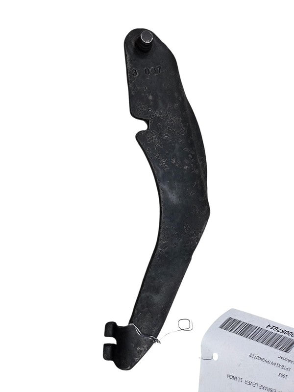 1980-1996 Ford Bronco and F-150  Actuating Arm Left D7AZ-2A638-A