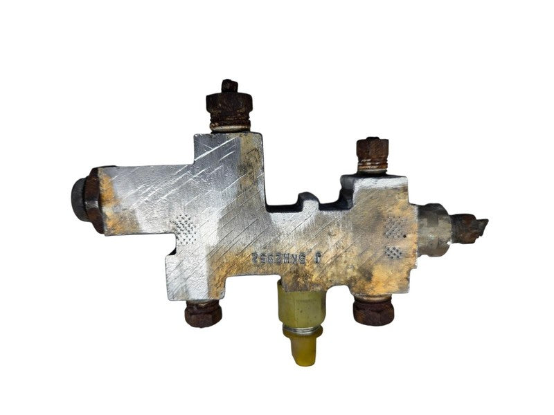 87 - 96 Jeep Cherokee Brake Proportioning Valve OEM XJ