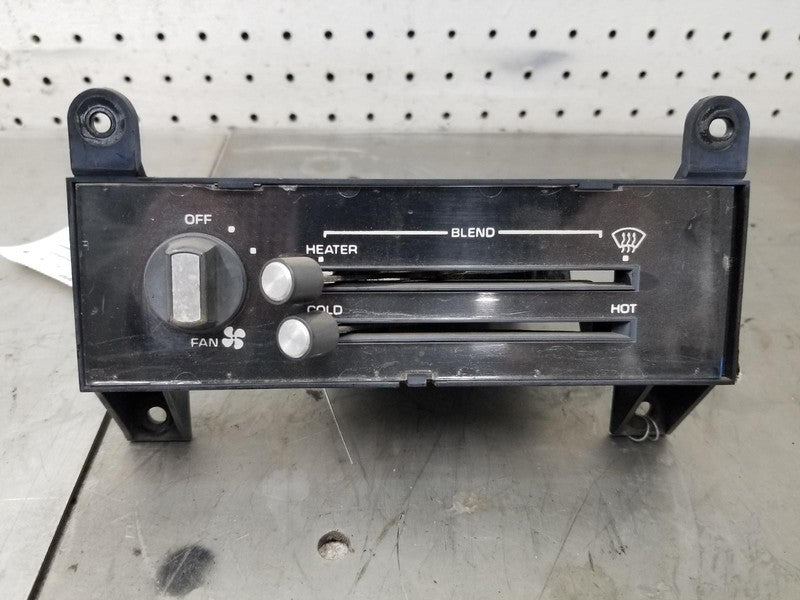 Dash Heater Control fits Chevrolet S10 S-10 w/o AC GMC S15 16014351