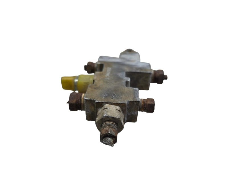 87 - 96 Jeep Cherokee Brake Proportioning Valve OEM XJ