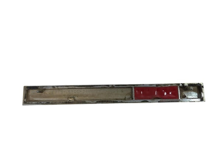 87-91 Ford F-150 F-250 F-350 XLT LARIAT Fender Emblem E7TB-16702-DA OE