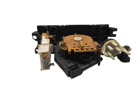 86 - 89 Oldsmobile Ciera Dash Heater Control w/AC 16050183