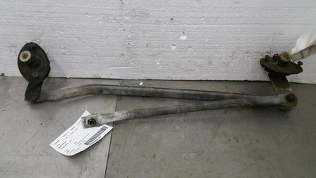 87 - 91 Ford Taurus Windshield Wiper Transmission Linkage E7DZ17566A